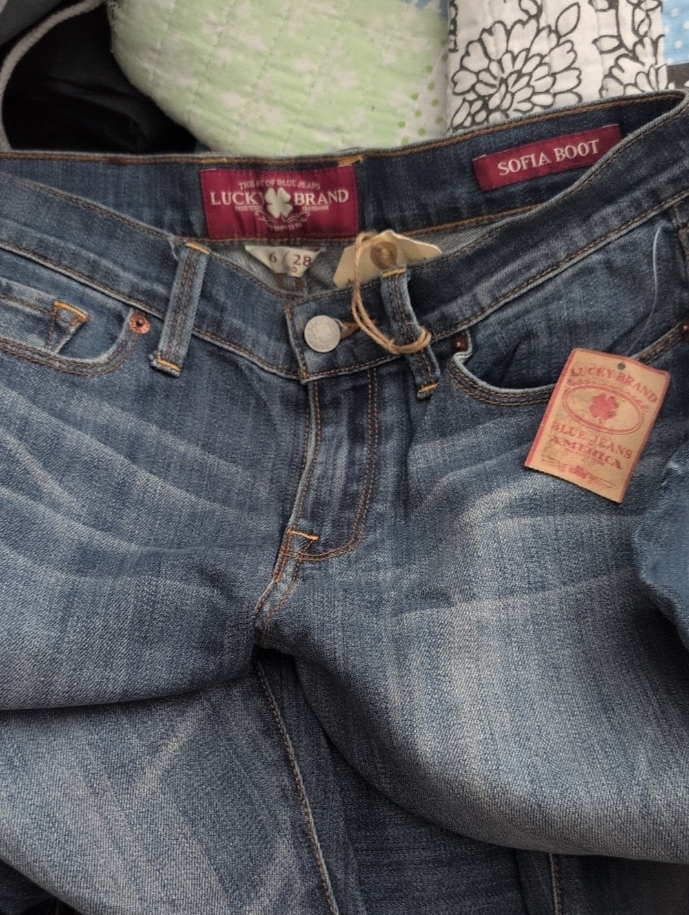 Lucky Brand Men's Bootcut Jeans in Medium Blue Wash